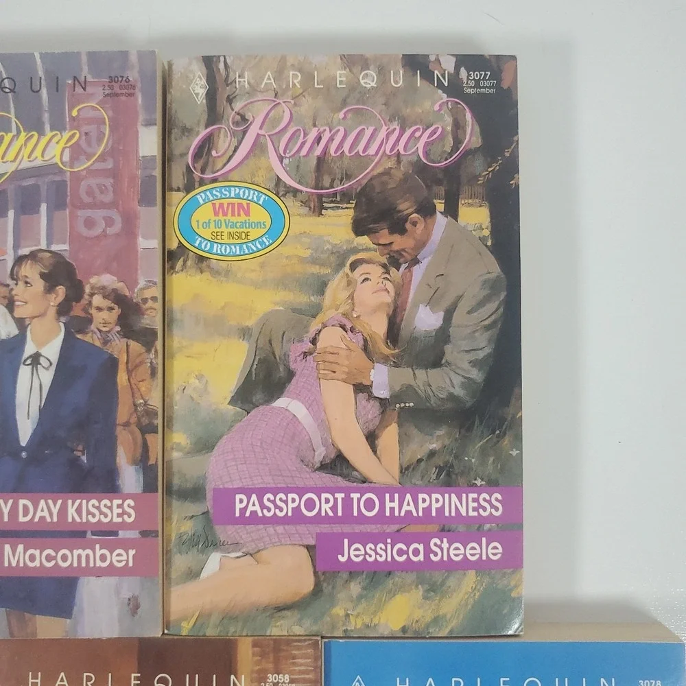 Harlequin Romances Vintage Books 1990. Various Authors. Lot Of 7